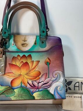 ANUSCHKA CALCUTTA INDIA-NWT $328.00            MASTERPIECE PAINTING TOOK 8 WEEKS